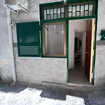In The Center 3* Νάπολη
